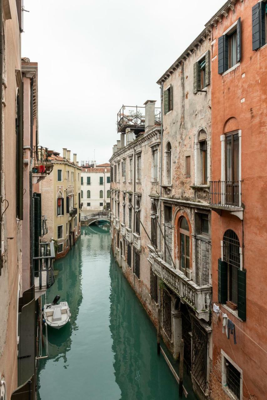 Luxury Venetian Rooms Exterior photo